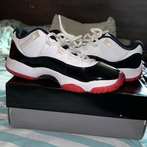 Air Jordan 11 Retro Low Concord-Bred